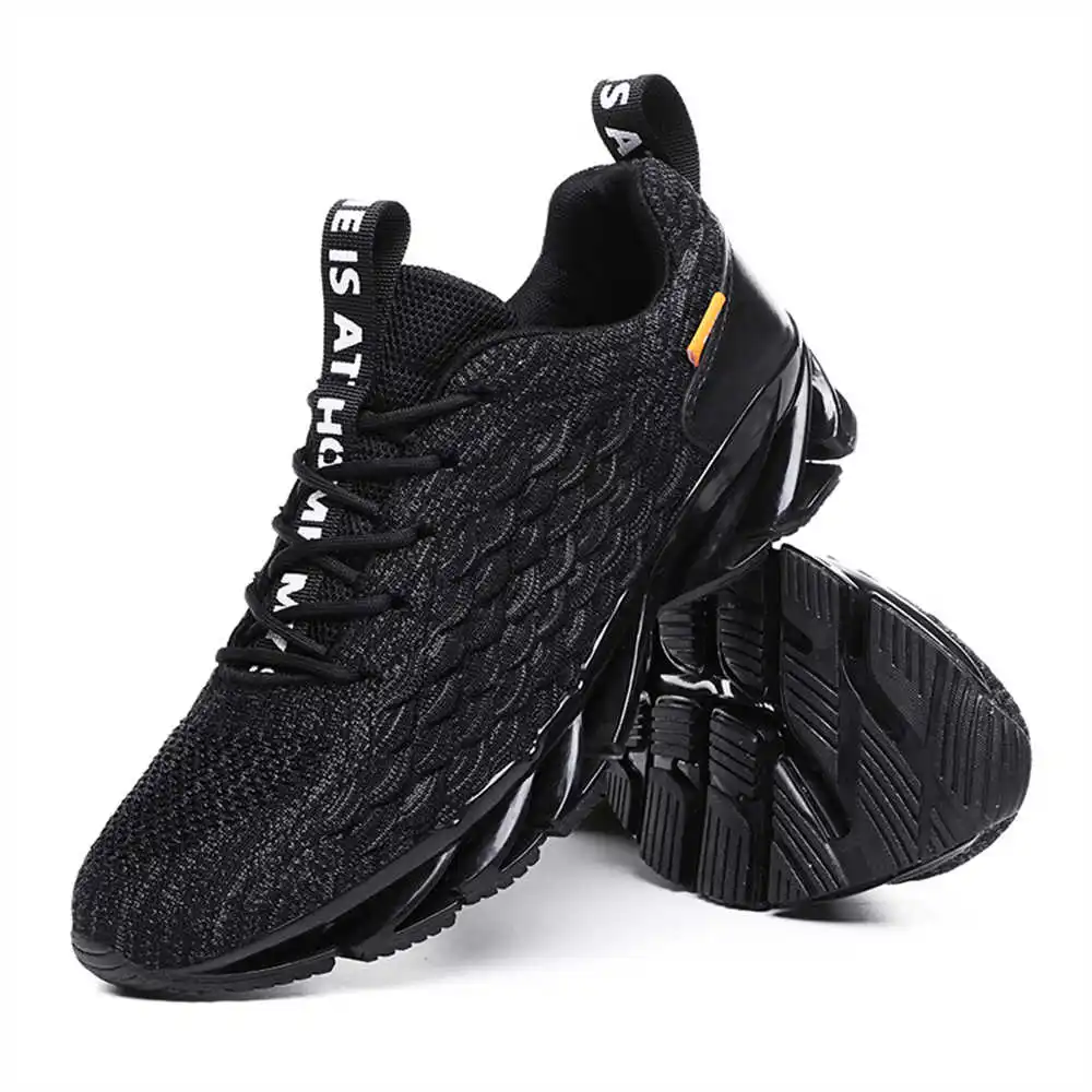 Badminton News - Sepatu berjalan ukuran 44 ukuran 39