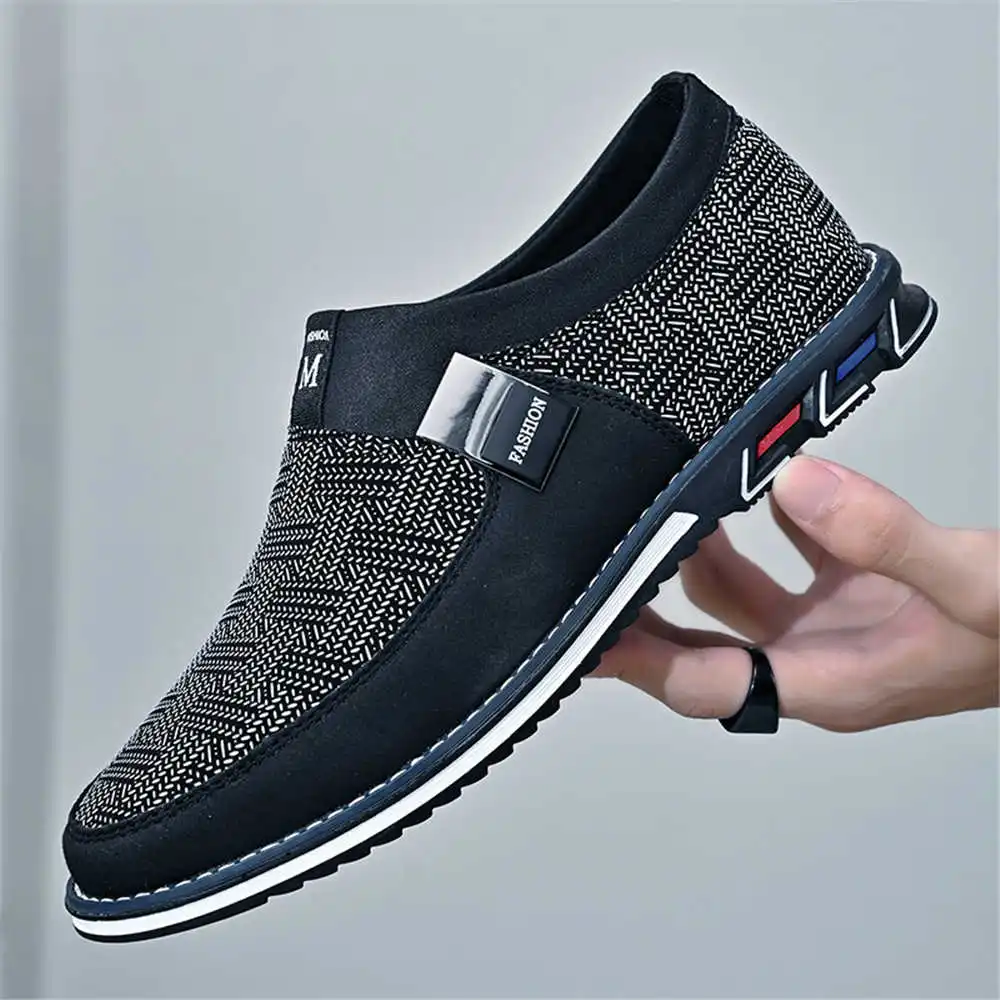 Badminton News - Sepatu krem berjalan pria, sneaker olahraga