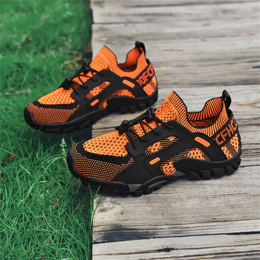 Badminton News - Sepatu olahraga pria, ukuran 43 ukuran